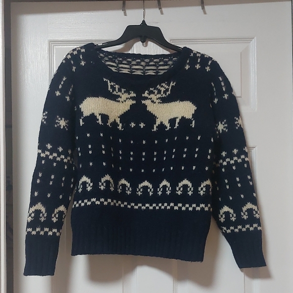 Sweaters - Vintage, Size M, Navy Blue Reindeer Pattern 100% Wool Sweater